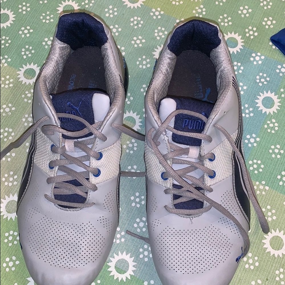 Boys Size 9 PUMA shoes ! Rarely used!
